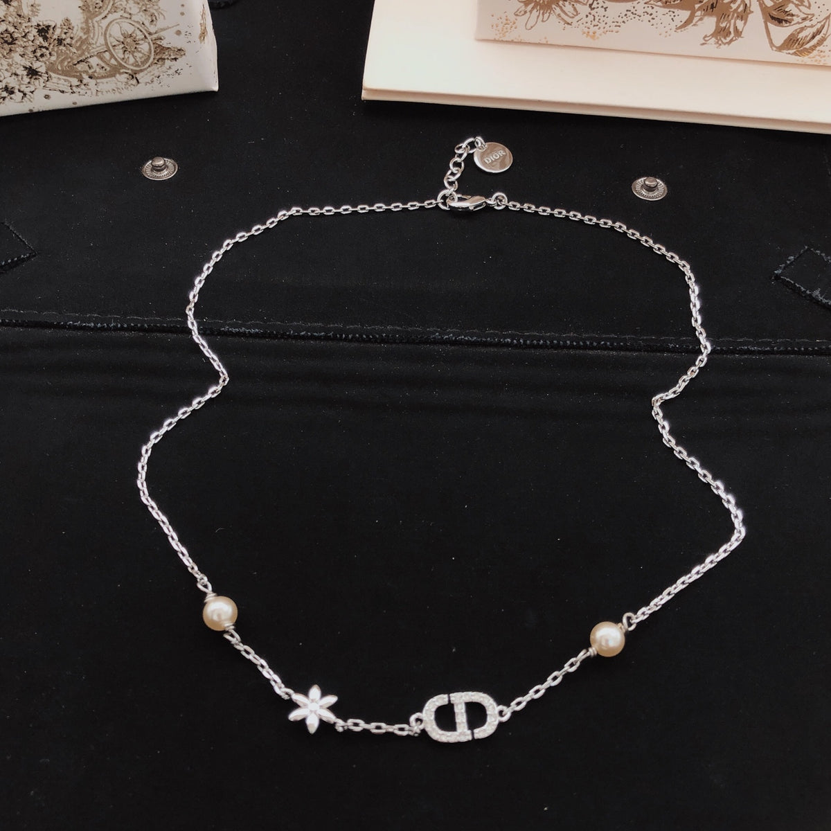 Pearl-Style Motif Pendant Necklace in Polished Metal-Tone with Pearl-Style Detail – Design 008 side detail