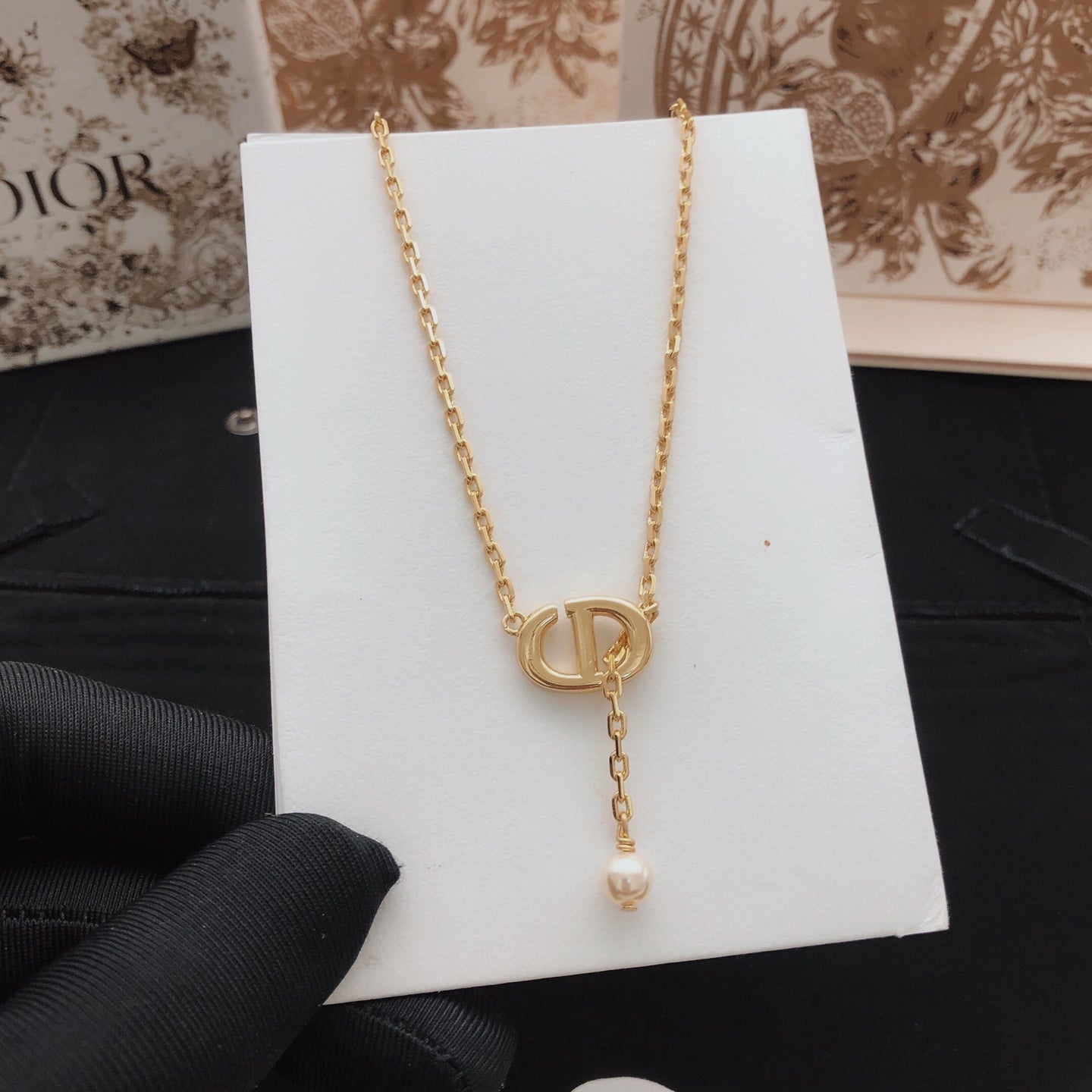 Sculptural Pendant Necklace in Polished Metal-Tone – Design 023 close-up detail