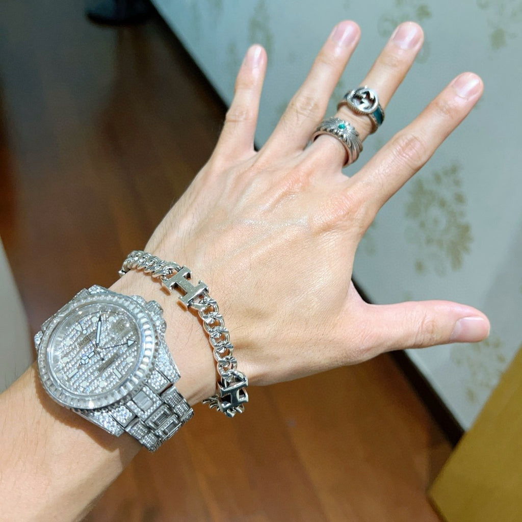 gold luxury Bracelet for men - alternate angle view 3