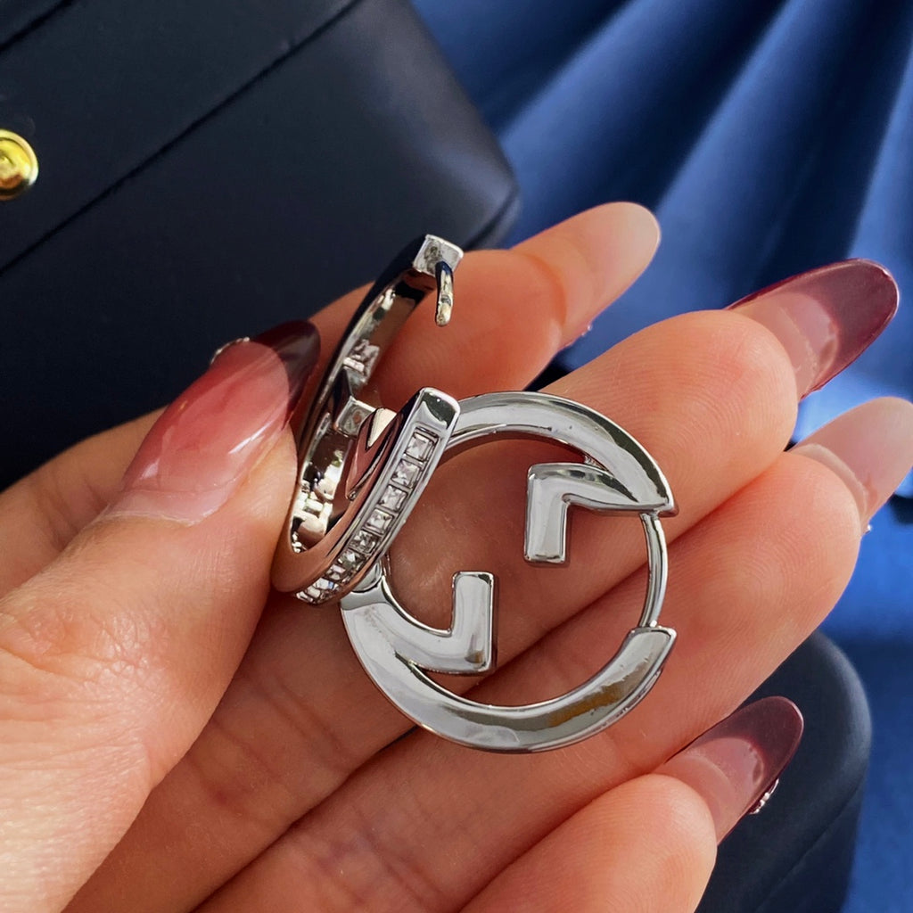 Double-G Emblem Statement Earrings in Silver-Tone – Design 003 detail view