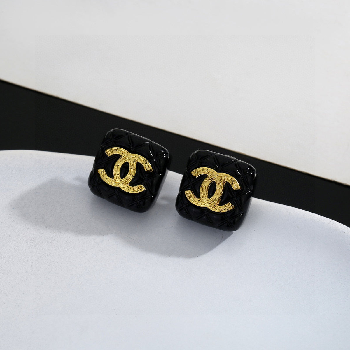 Square Stud Earrings in Gold-Tone – Design 004 side detail