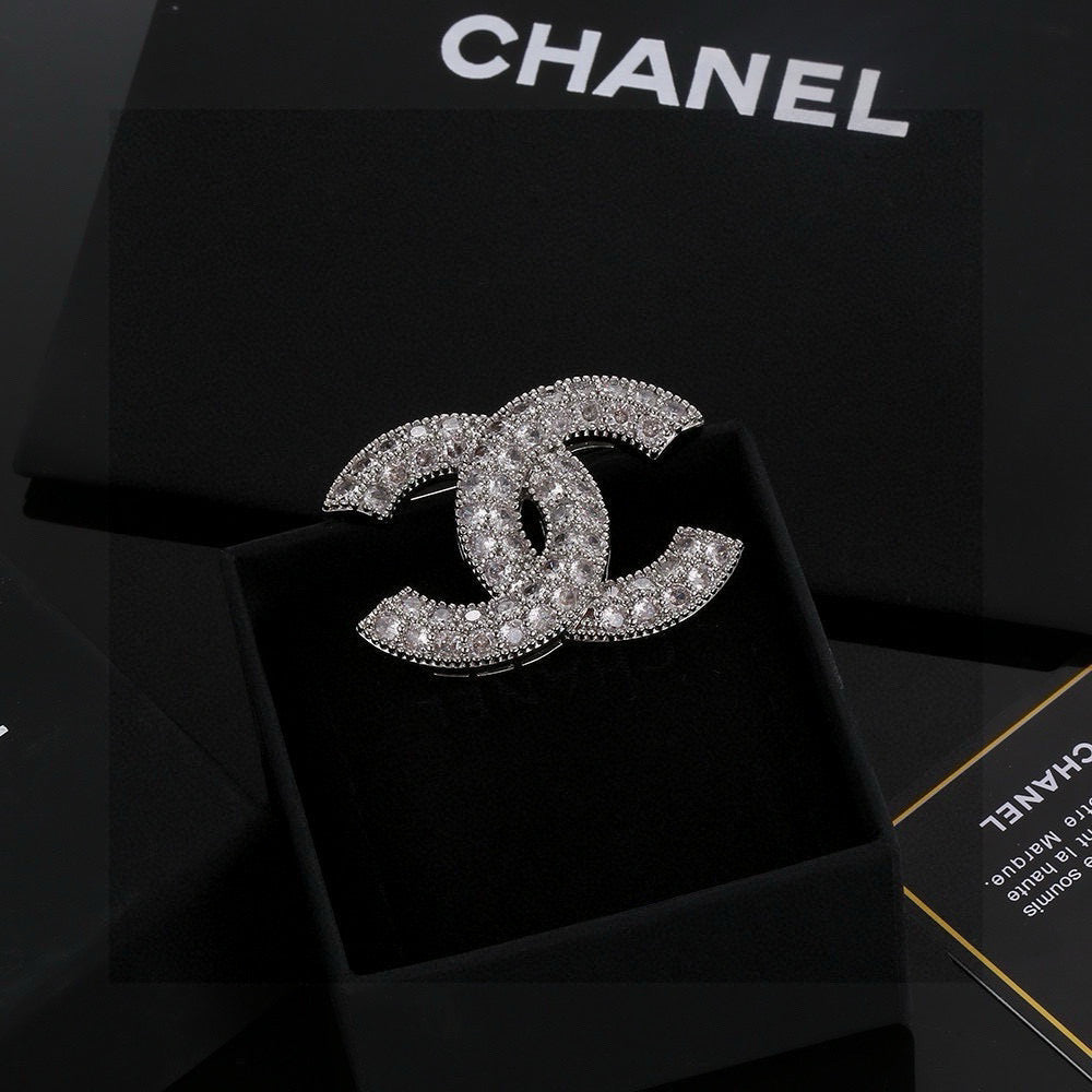 Double-C Emblem Brooch in Gold-Tone – Design 013 main product view