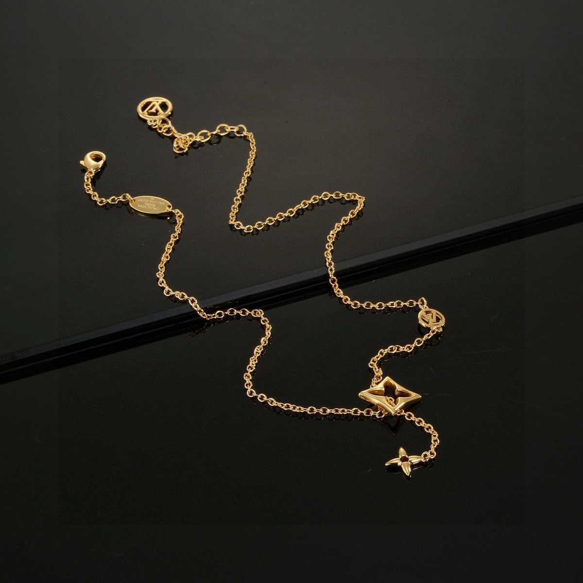Clover Pendant Necklace in Polished Metal-Tone – Clover Detail – Design 005 main product view