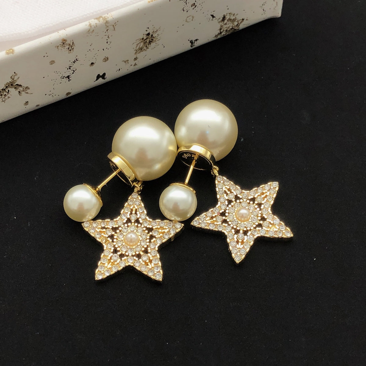 Star Motif Stud Earrings in Polished Metal-Tone – Design 004 side detail