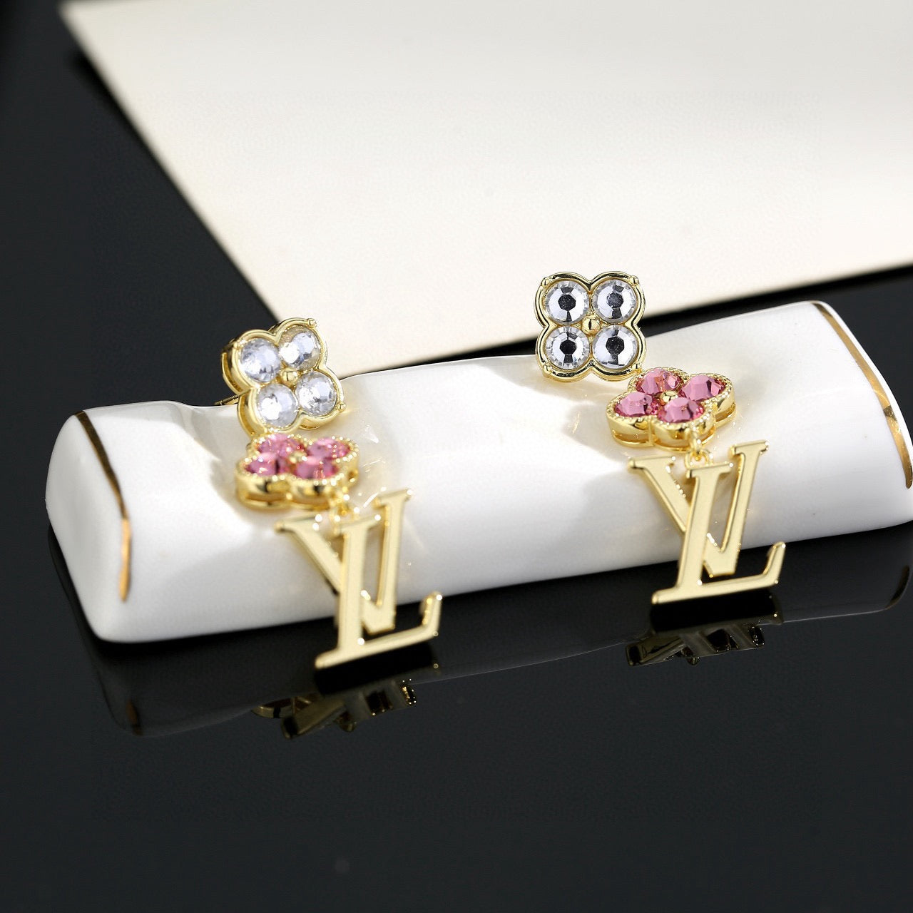 Letter Emblem Brooch in Polished Metal-Tone – Design 004 close-up detail