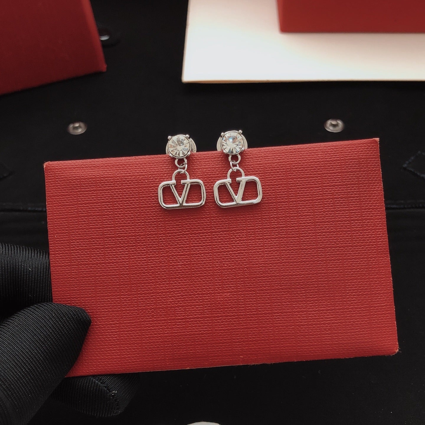 Signature Emblem Jewelry Accessory – Design 02 styled detail