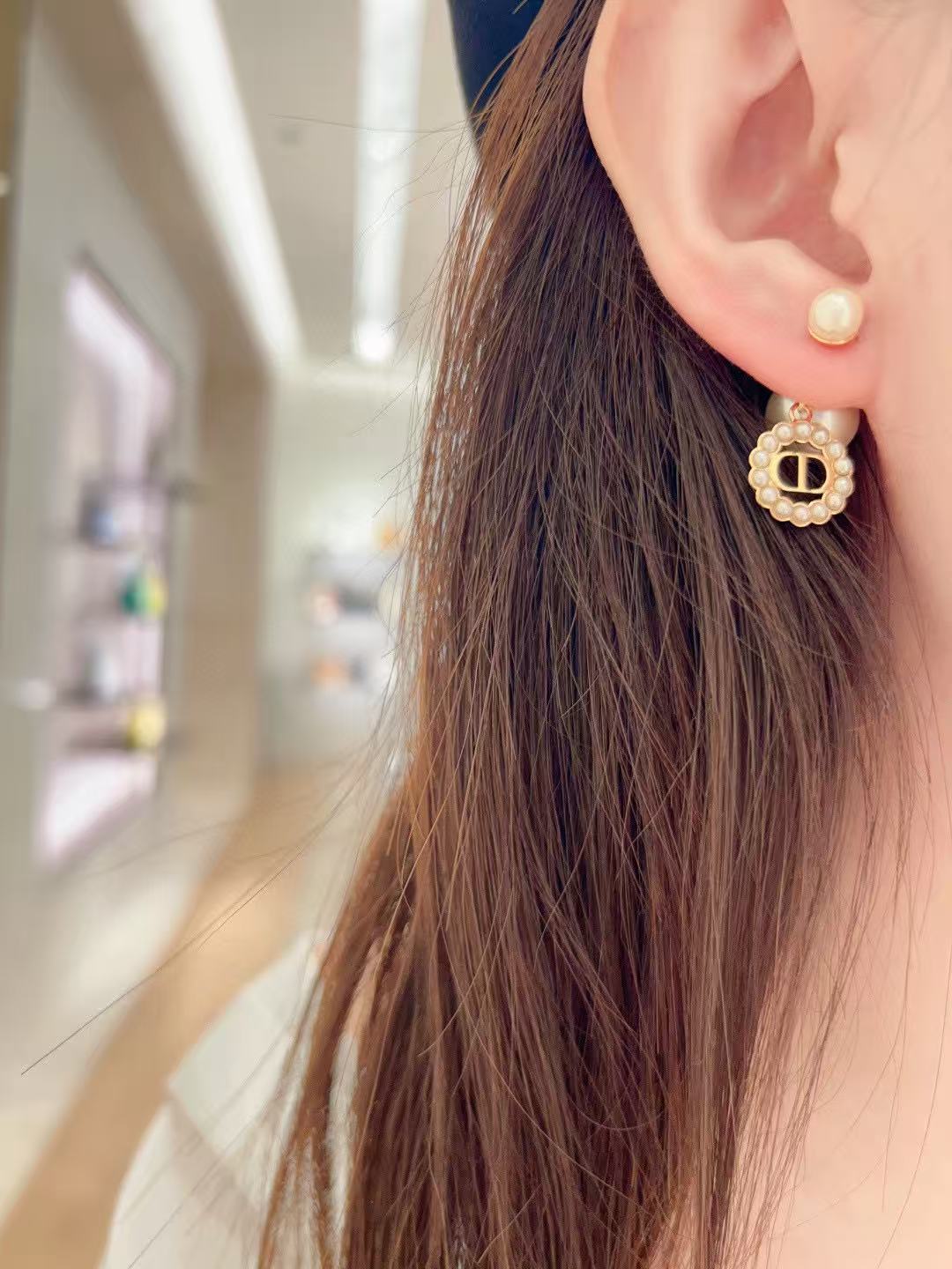 Pearl-Style Motif Statement Earrings in Silver-Tone with Pearl-Style Detail – Design 005 front view