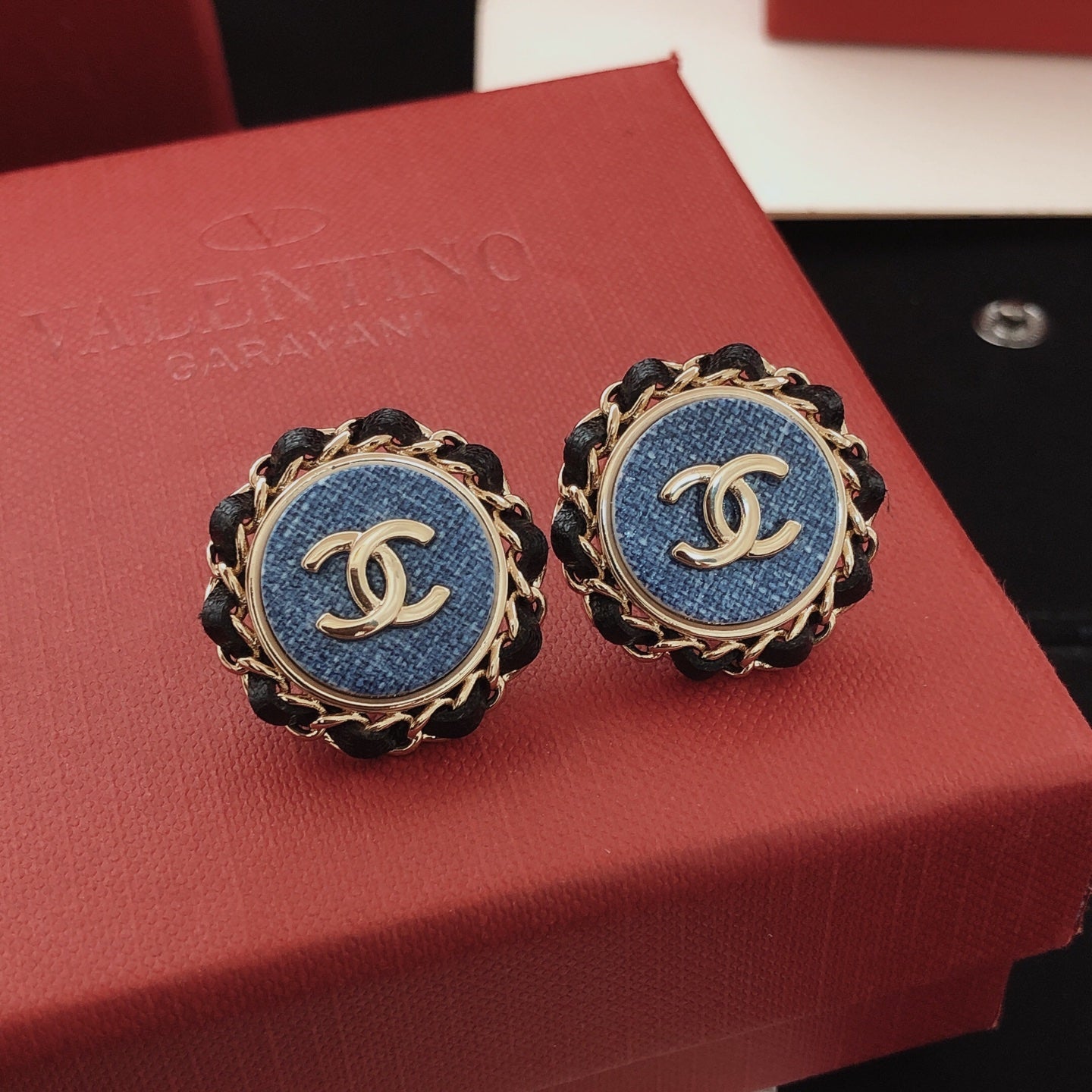 Round Stud Earrings in Gold-Tone – Blue Detail – Design 003 front product view