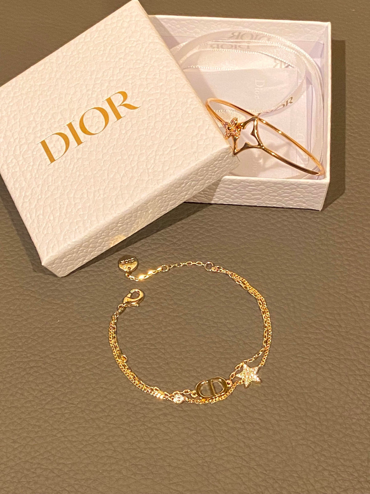 Geometric Emblem Bangle in Gold-Tone – Pink Detail detail view