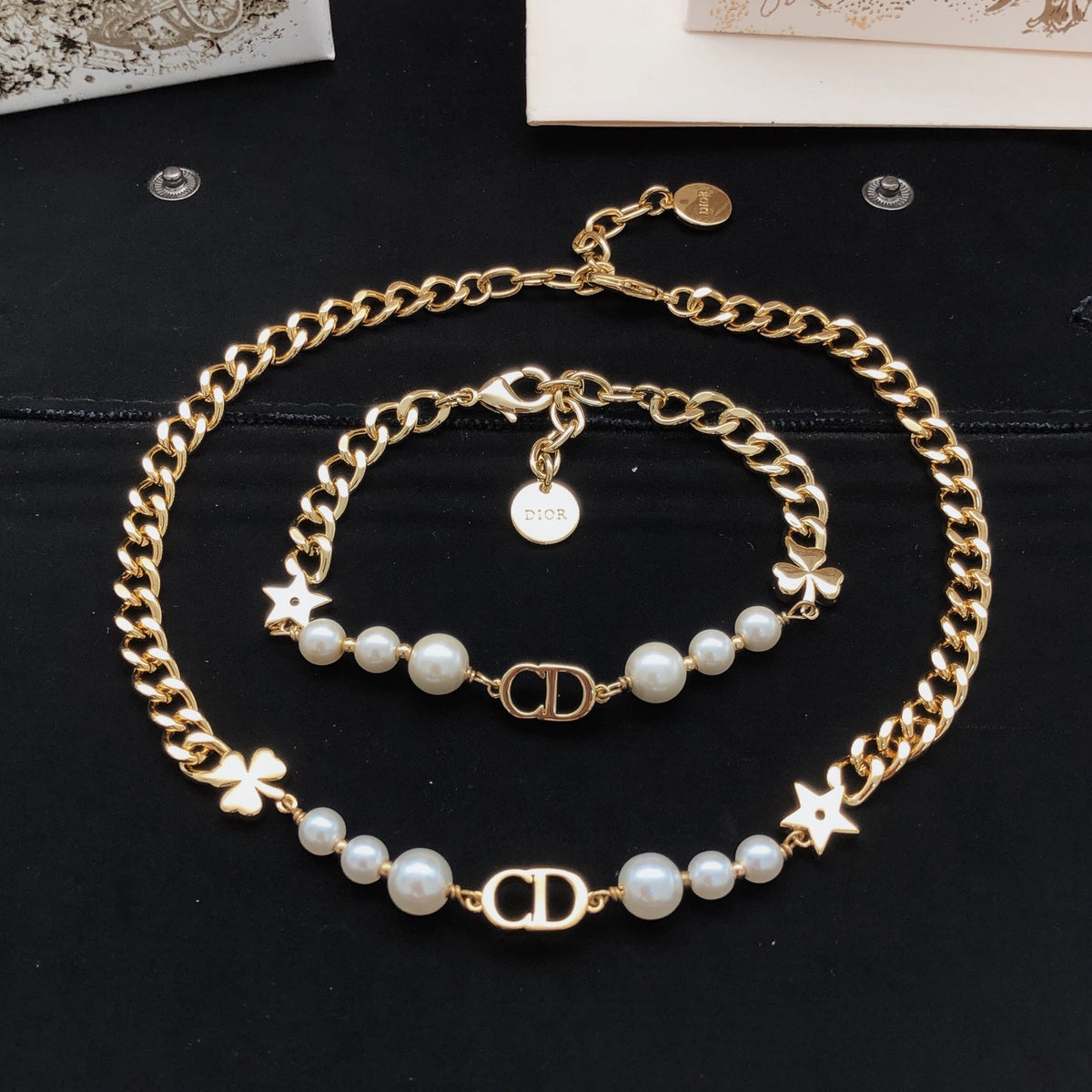 Star Motif Statement Bracelet in Polished Metal-Tone – Design 004 side detail