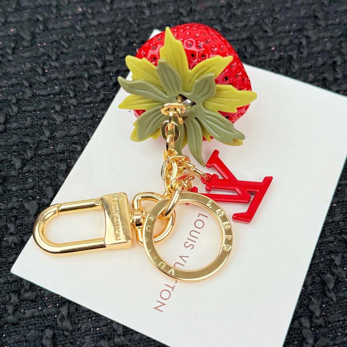Letter Emblem Keychain – Design 004 main product view