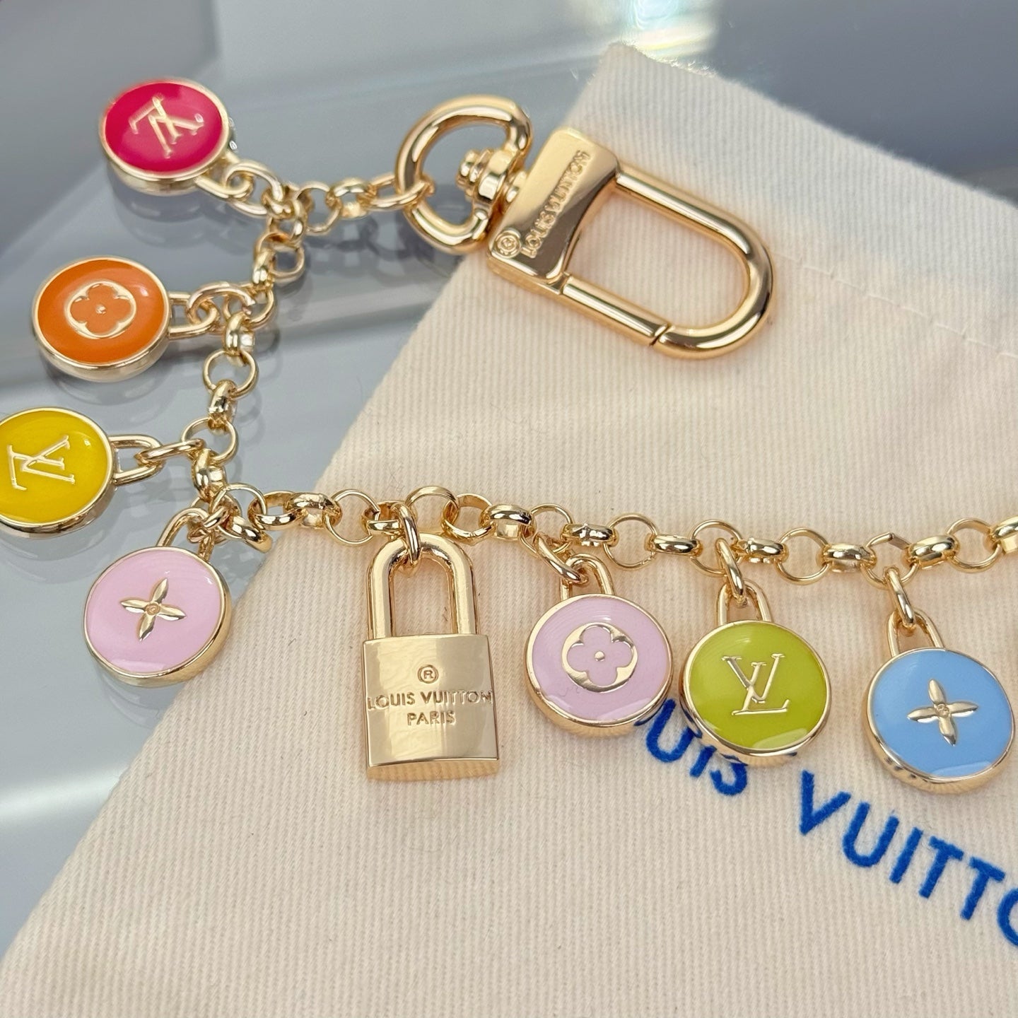Floral Keychain – Design 008 styled product view