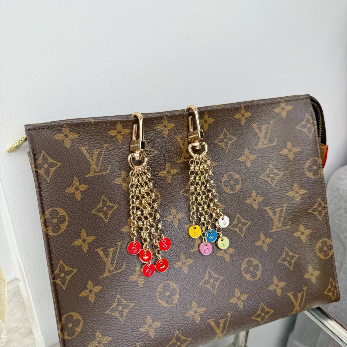 Floral Keychain – Design 006 styled product view
