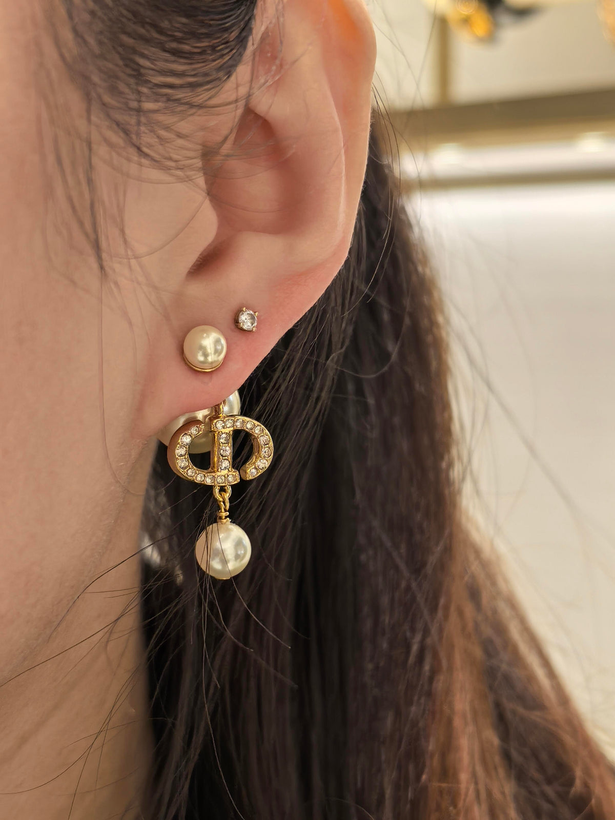Pearl-Style Motif Stud Earrings in Polished Metal-Tone with Pearl-Style Detail – Design 010 front view
