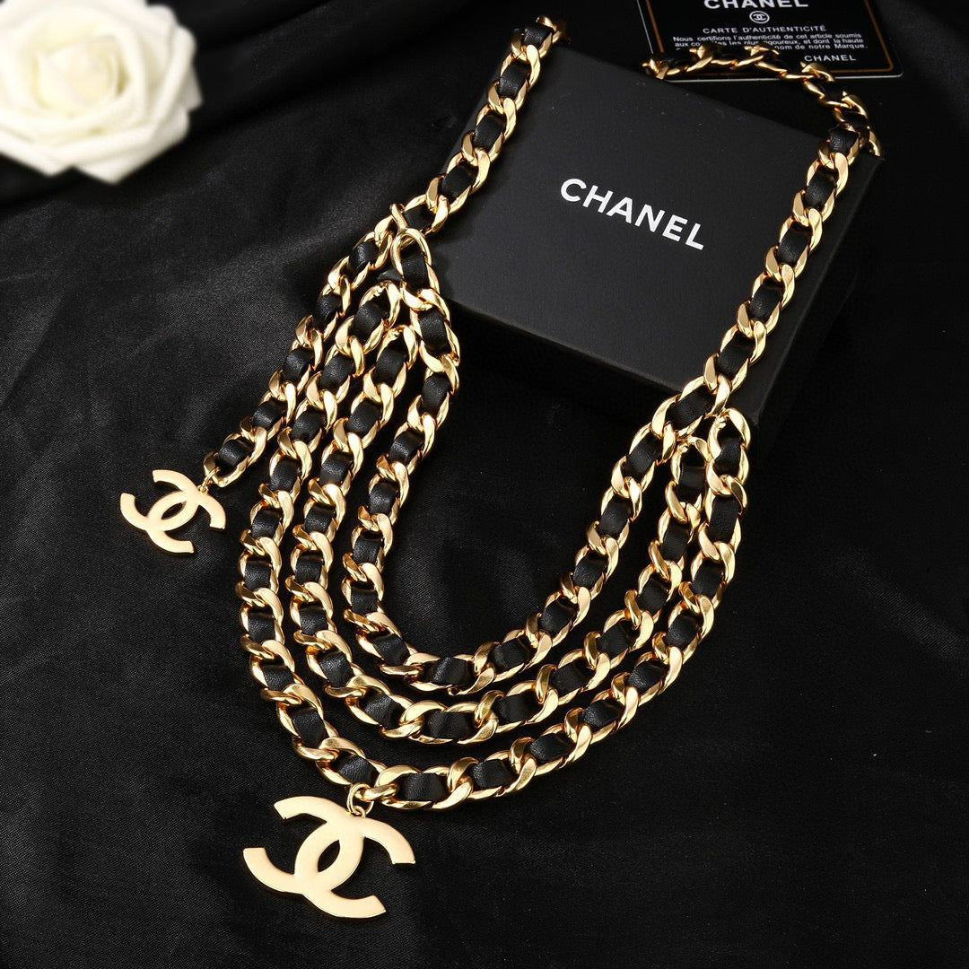 Signature Emblem Jewelry Accessory in Gold-Tone – Design 015 side detail