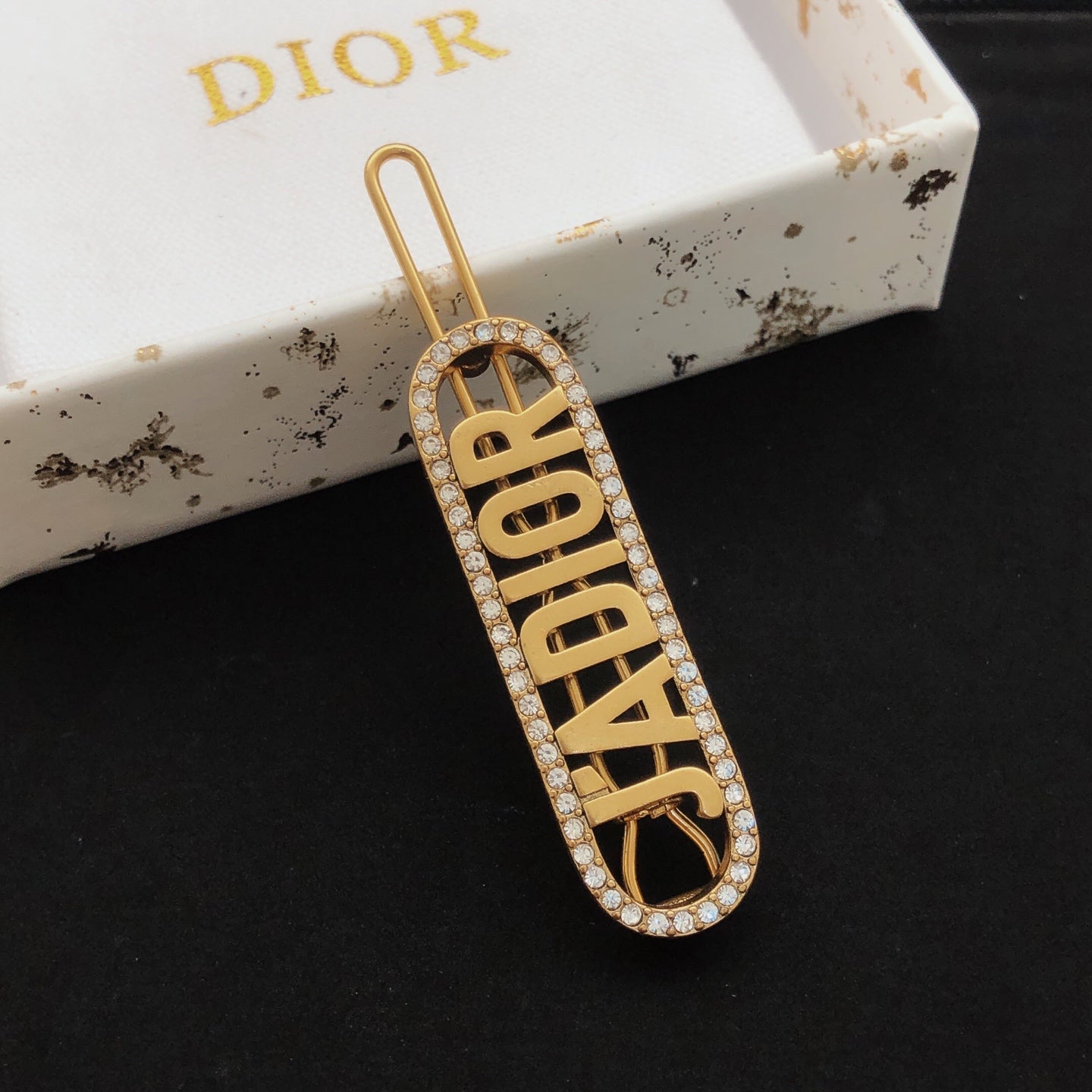Sculptural Jewelry Accessory in Polished Metal-Tone – Design 003 front view