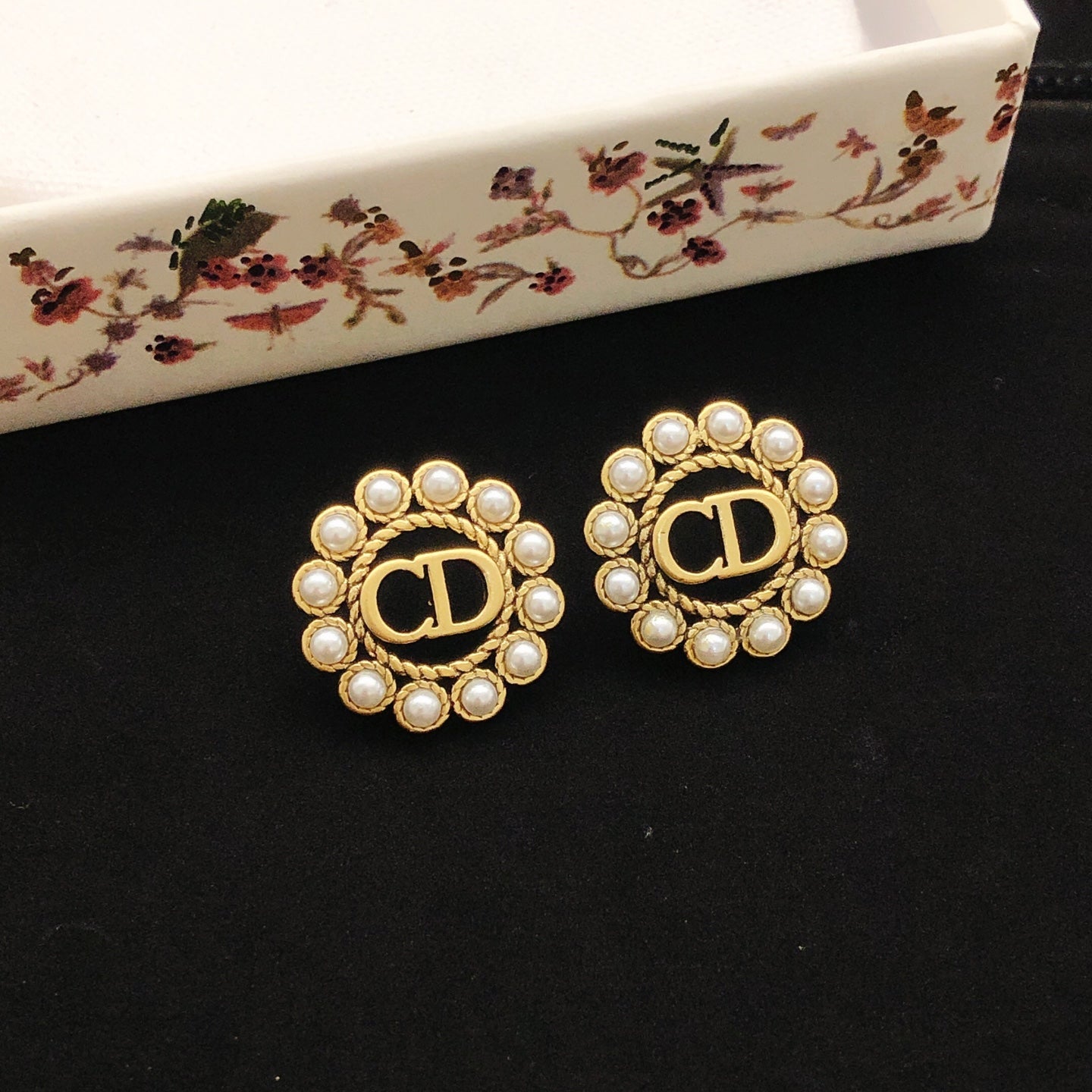Sculptural Stud Earrings in Polished Metal-Tone – Design 016 detail view