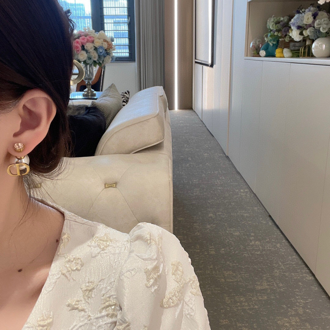 Graphic Letter Motif Stud Earrings in Polished Metal-Tone with Crystal-Style Accents – Design 002 styled view