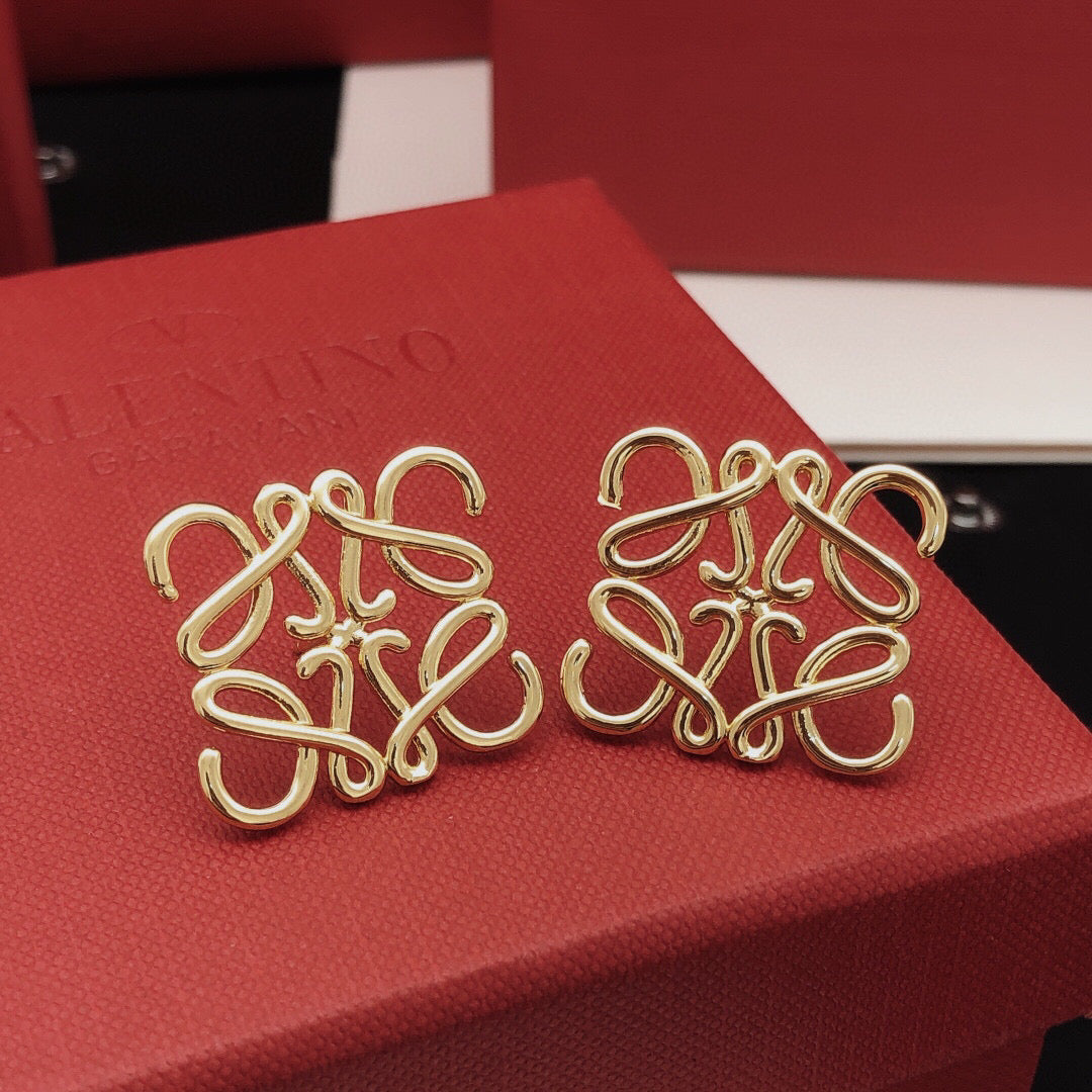Sculptural Stud Earrings in Polished Metal-Tone – Design 02 main product view