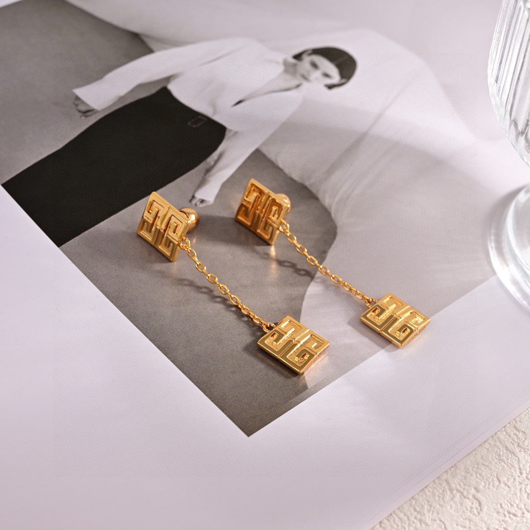 Infinity Drop Stud Earrings – Design 01 detail view