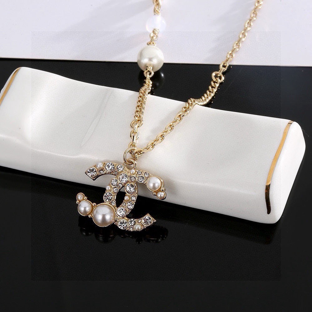 Double-C Emblem Pearl-Detail Pendant Necklace – Pearl Detail – Design 015 side detail