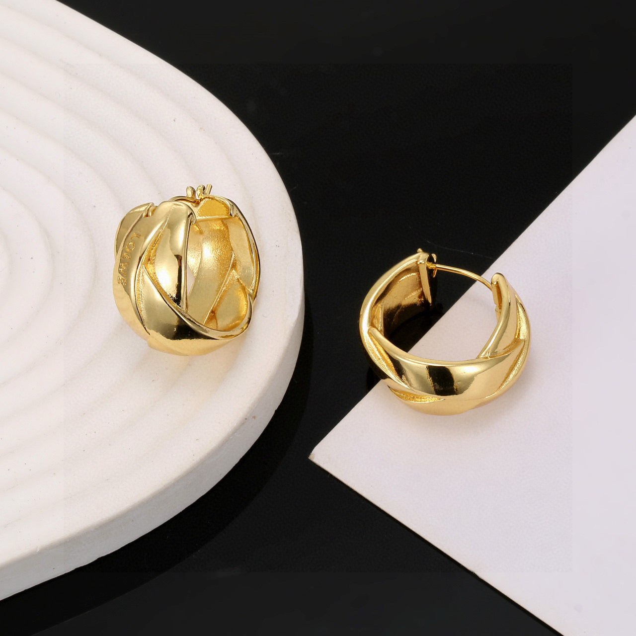 Graphic Emblem Jewelry Accessory in Gold-Tone – Design 01 detail view