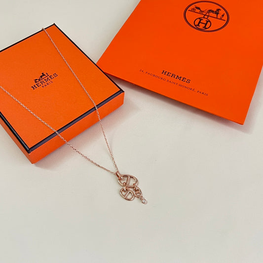 Toggle Pendant Necklace in Polished Metal-Tone – Toggle Detail – Design 013 main product view