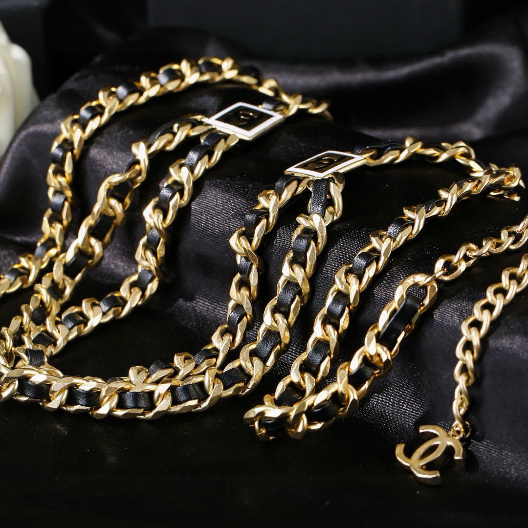 Double-C Emblem Jewelry Accessory in Gold-Tone – Design 001 side detail