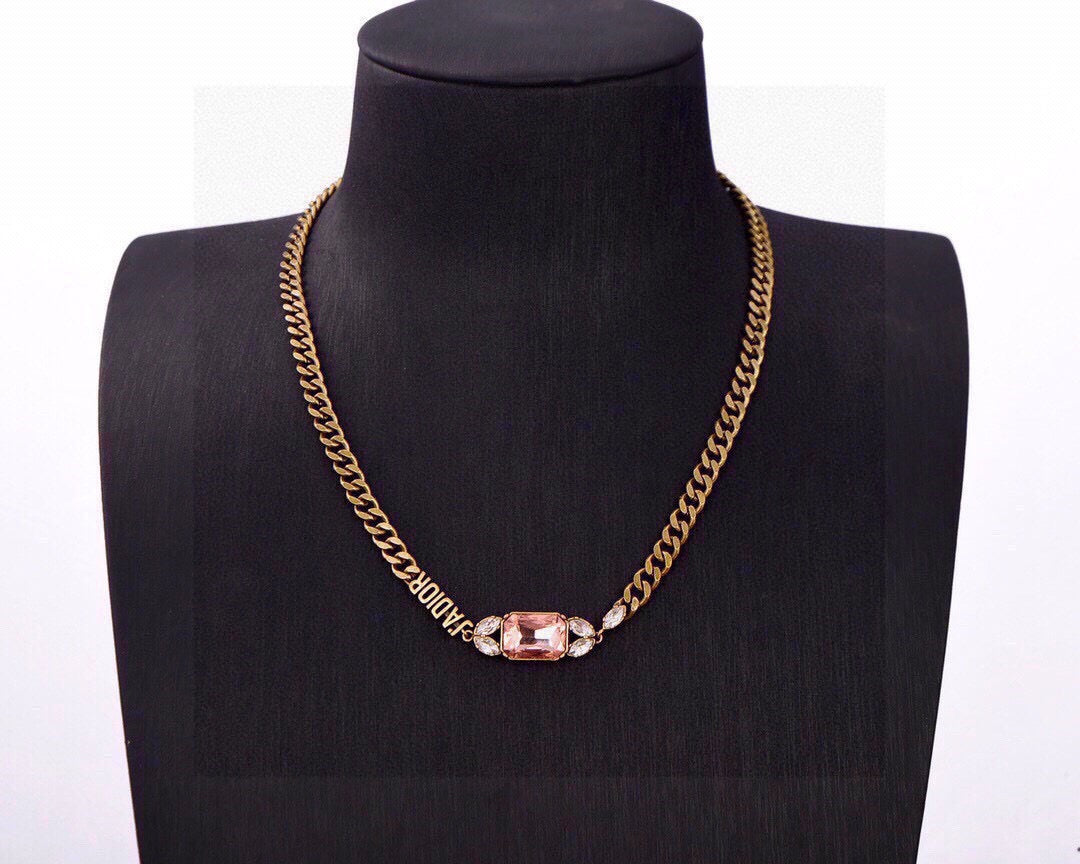 Sculptural Pendant Necklace in Polished Metal-Tone with Vintage-Style Finish – Design 002 close-up detail