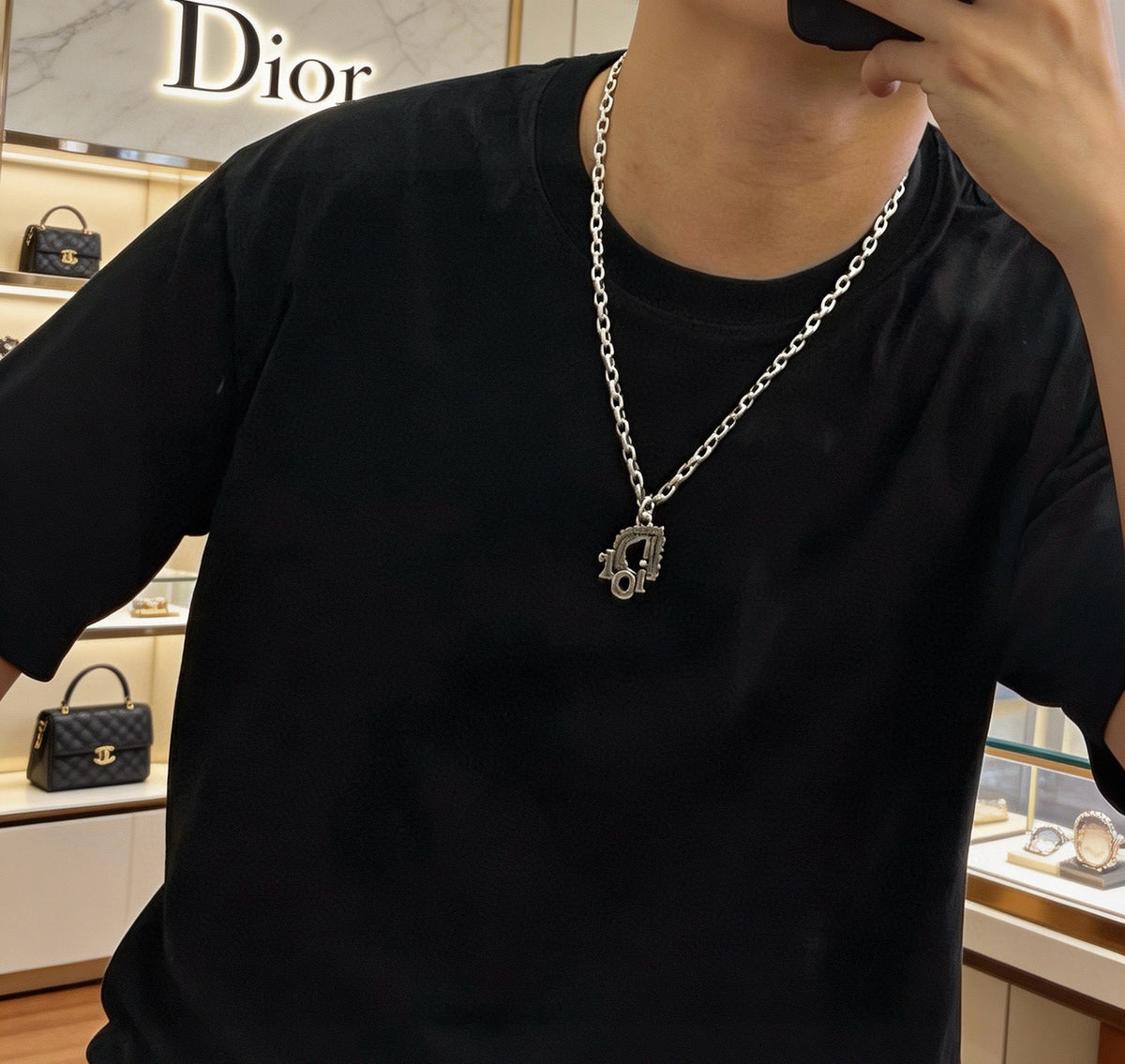 Star Motif Pendant Necklace in Silver-Tone with Chain Detail – Design 005 side detail