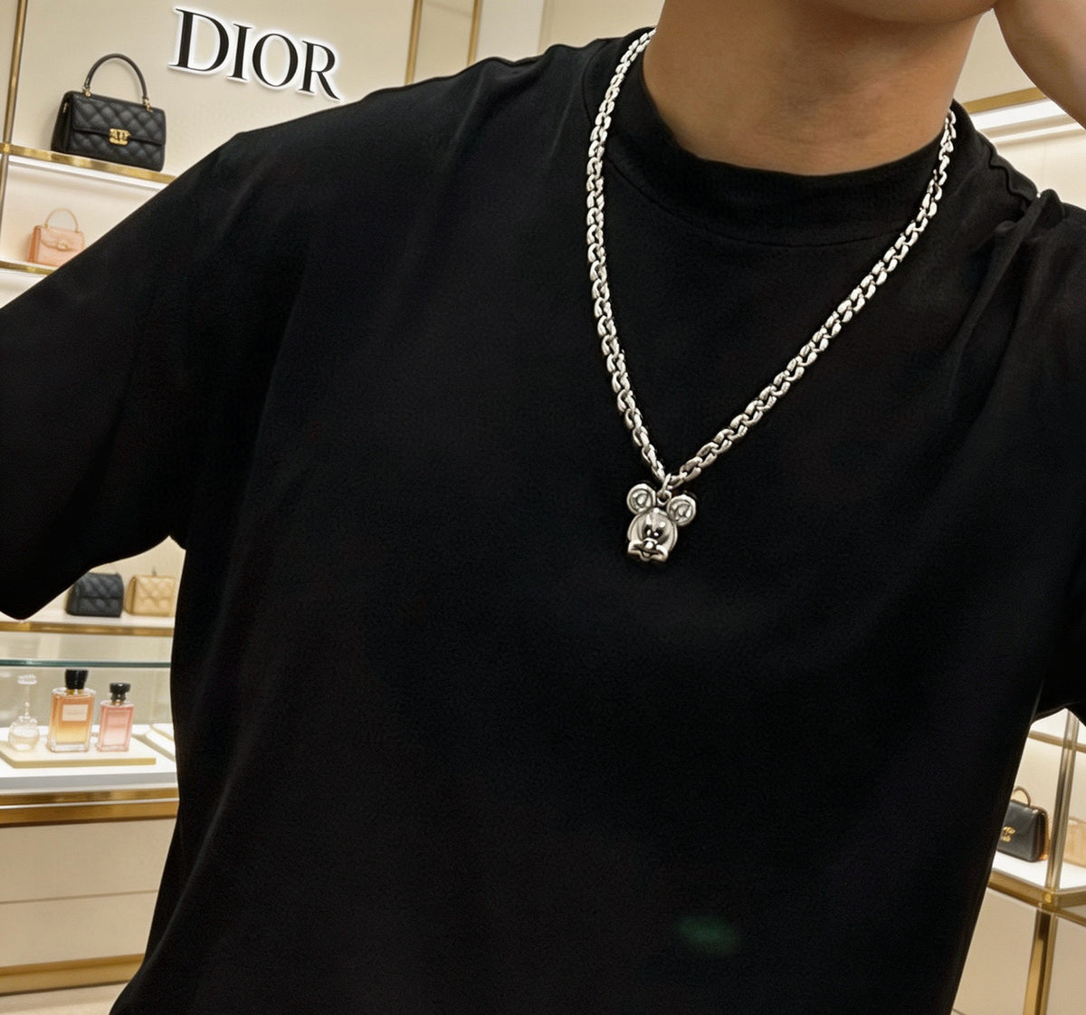 Star Motif Pendant Necklace in Silver-Tone with Chain Detail – Design 004 side detail