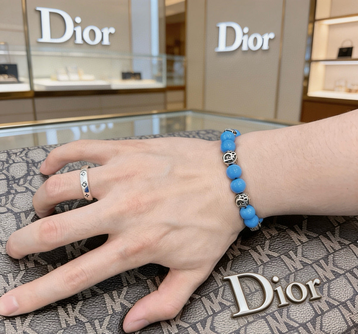 Star Motif Statement Bracelet in Silver-Tone with Vintage-Style Finish – Design 001 main product view