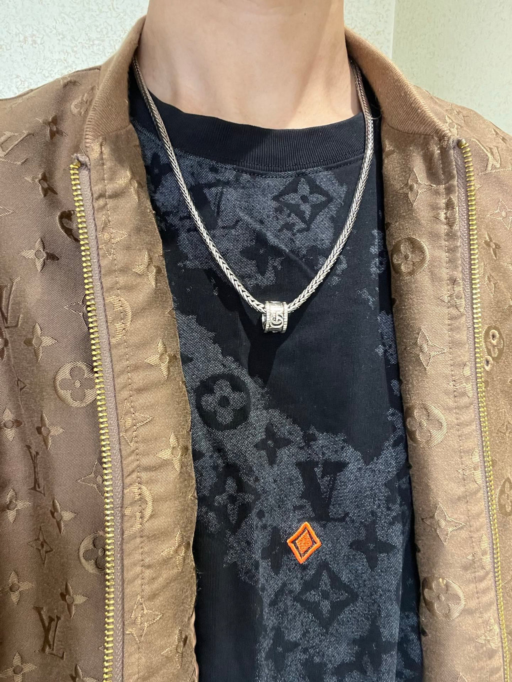 Double-G Emblem Pendant Necklace in Polished Metal-Tone – Design 034 main product view