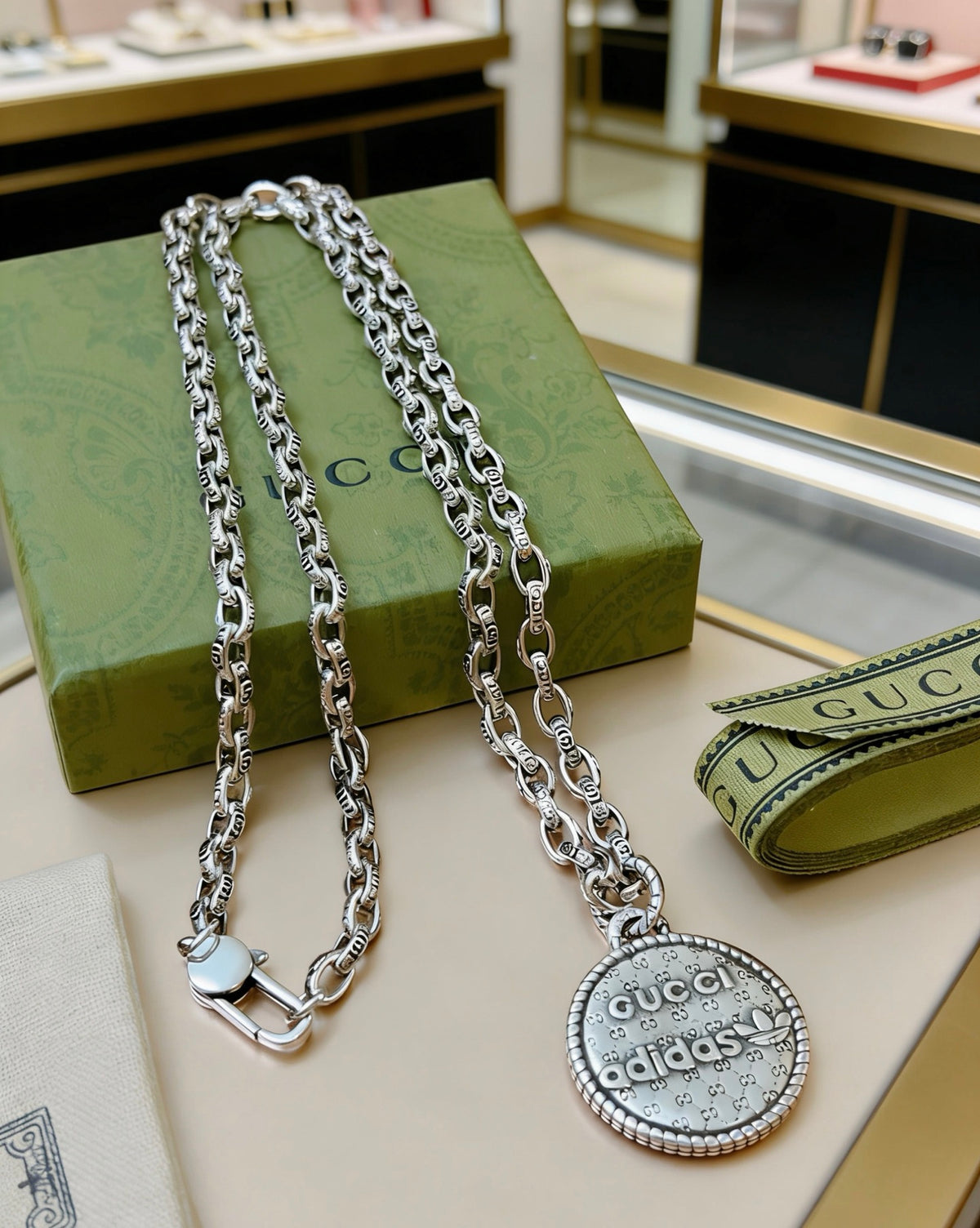 Double-G Emblem Pendant Necklace in Polished Metal-Tone – Vintage Detail – Design 013 detail view