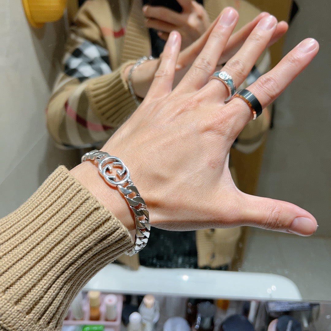 Floral Bracelet in Polished Metal-Tone – Design 003 detail view