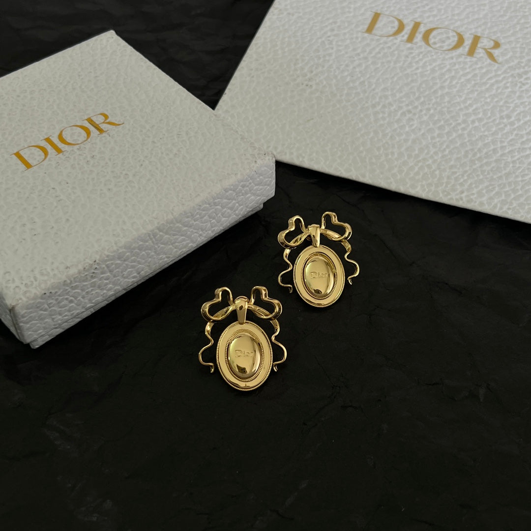 Sculptural Stud Earrings in Polished Metal-Tone – Design 002 main product view