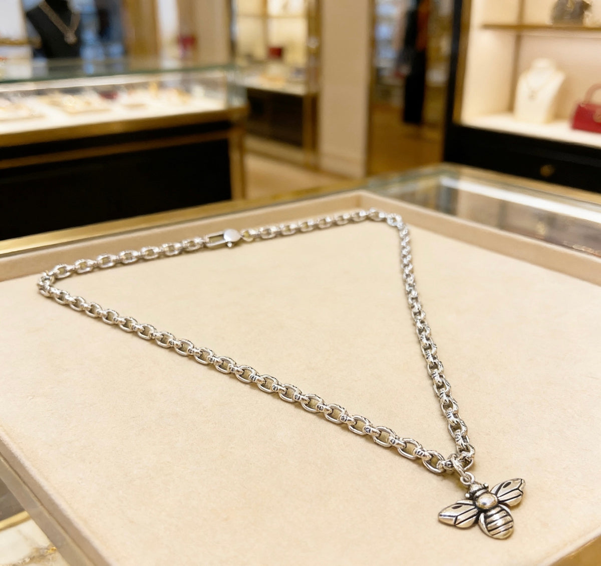 Double-G Emblem Pendant Necklace in Silver-Tone – Bee Detail main product view