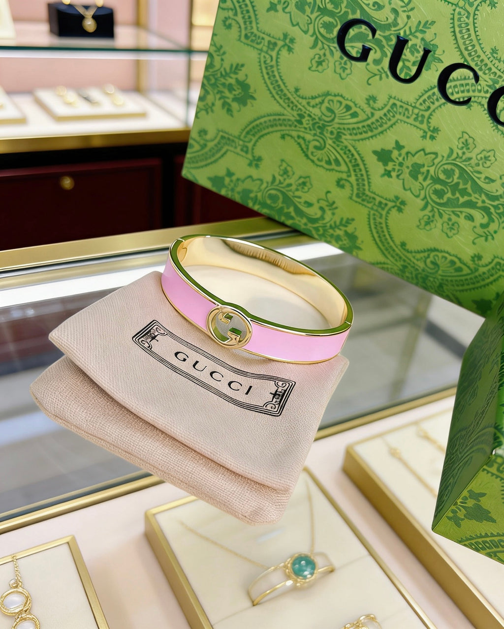 Double-G Emblem Bangle in Polished Metal-Tone – Design 014 close-up detail