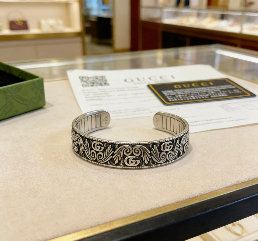 Double-G Emblem Bangle in Polished Metal-Tone – Design 013 main product view