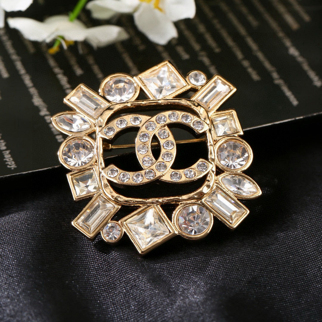 Double-C Emblem Brooch in Polished Metal-Tone – Design 016 main product view