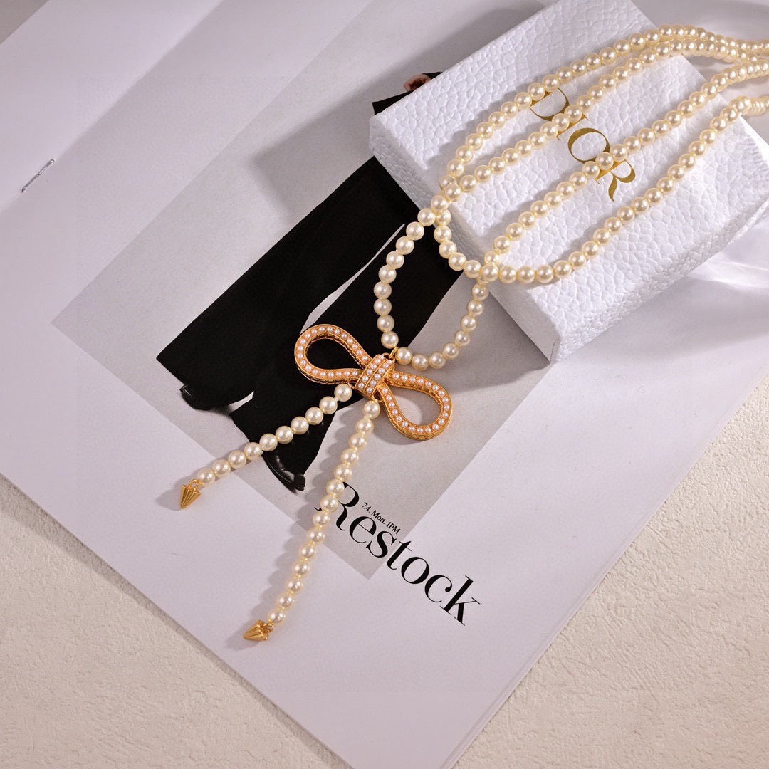 Graphic Letter Motif Pendant Necklace in Polished Metal-Tone – Design 007 main product view