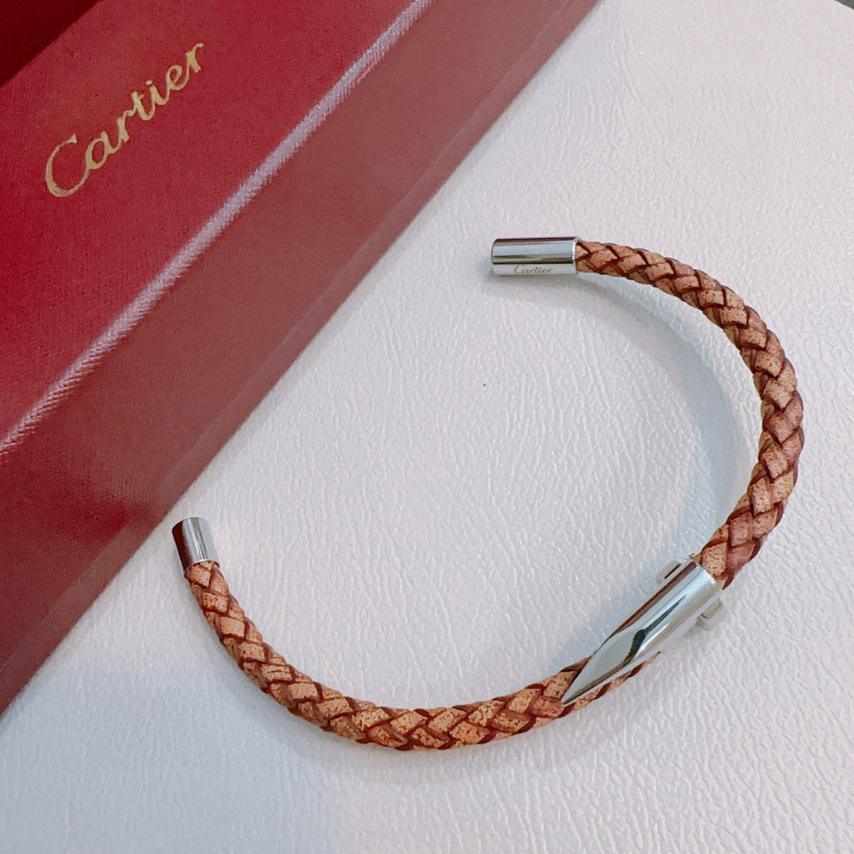 Sculptural Statement Bracelet in Gold-Tone – Design 59 detail view