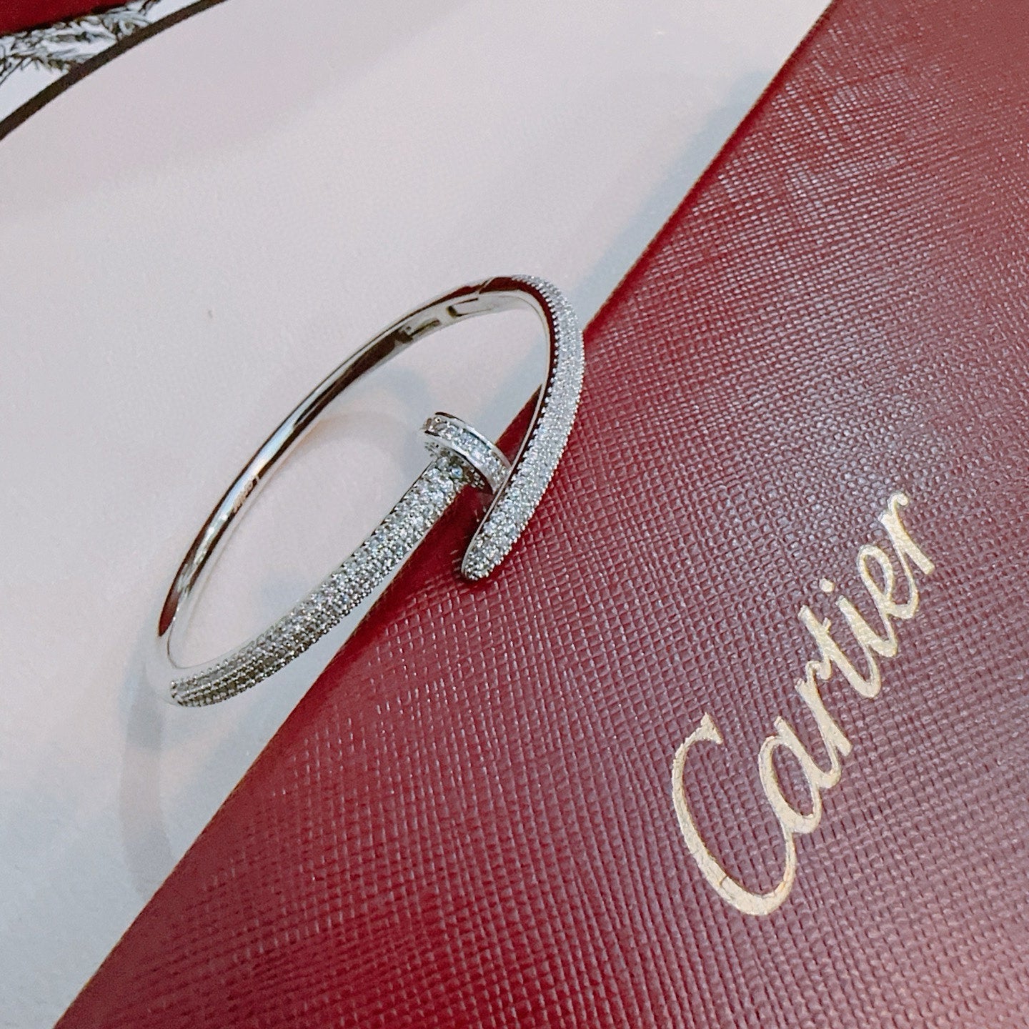 Sculptural Statement Bracelet in Gold-Tone – Design 58 detail view