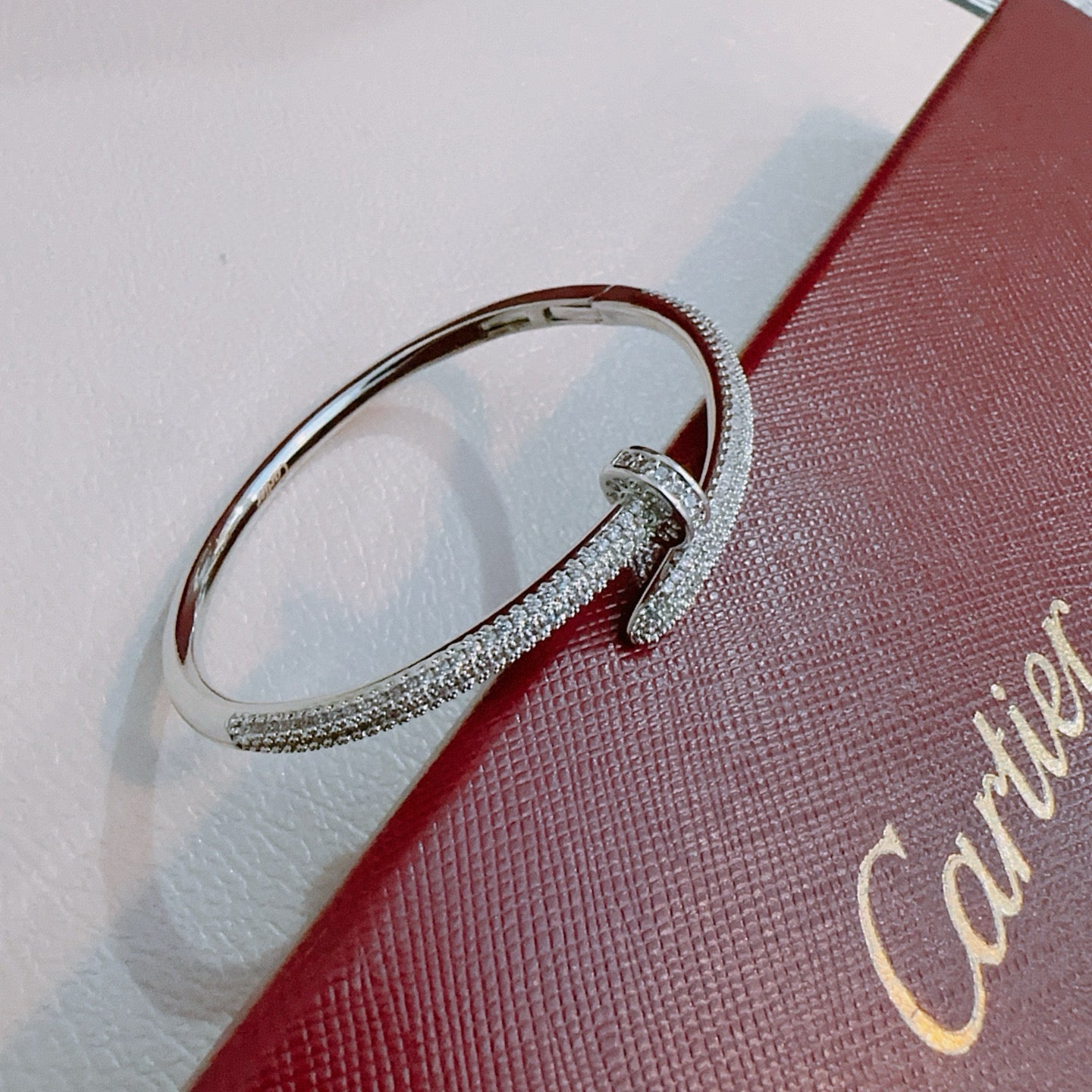 Sculptural Statement Bracelet in Gold-Tone – Design 58 close-up detail