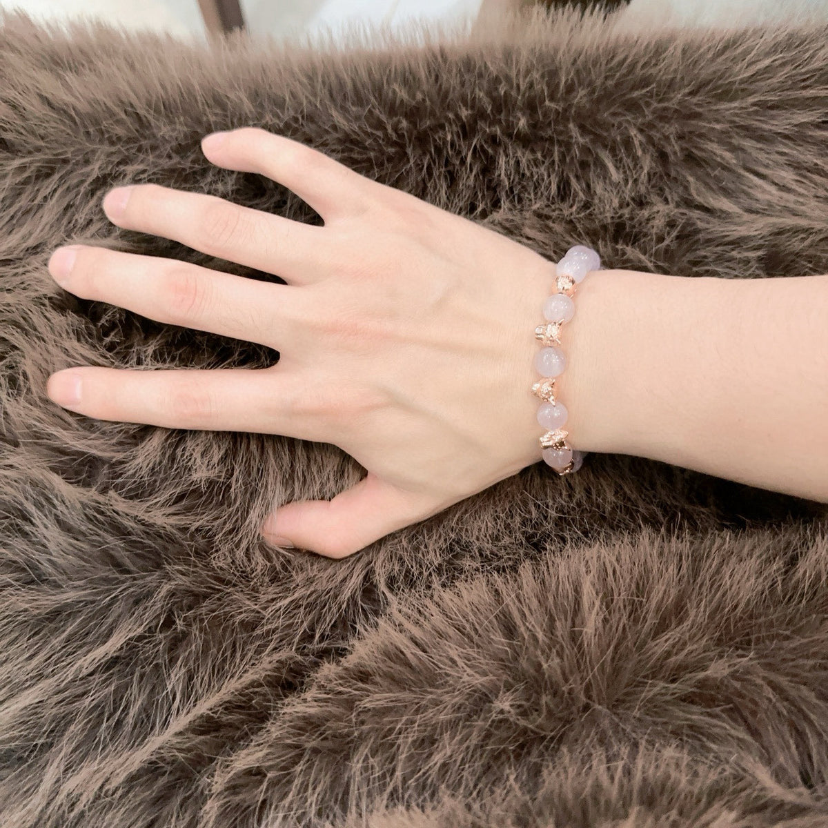 Panther Motif Statement Bracelet in Gold-Tone – Design 07 detail view