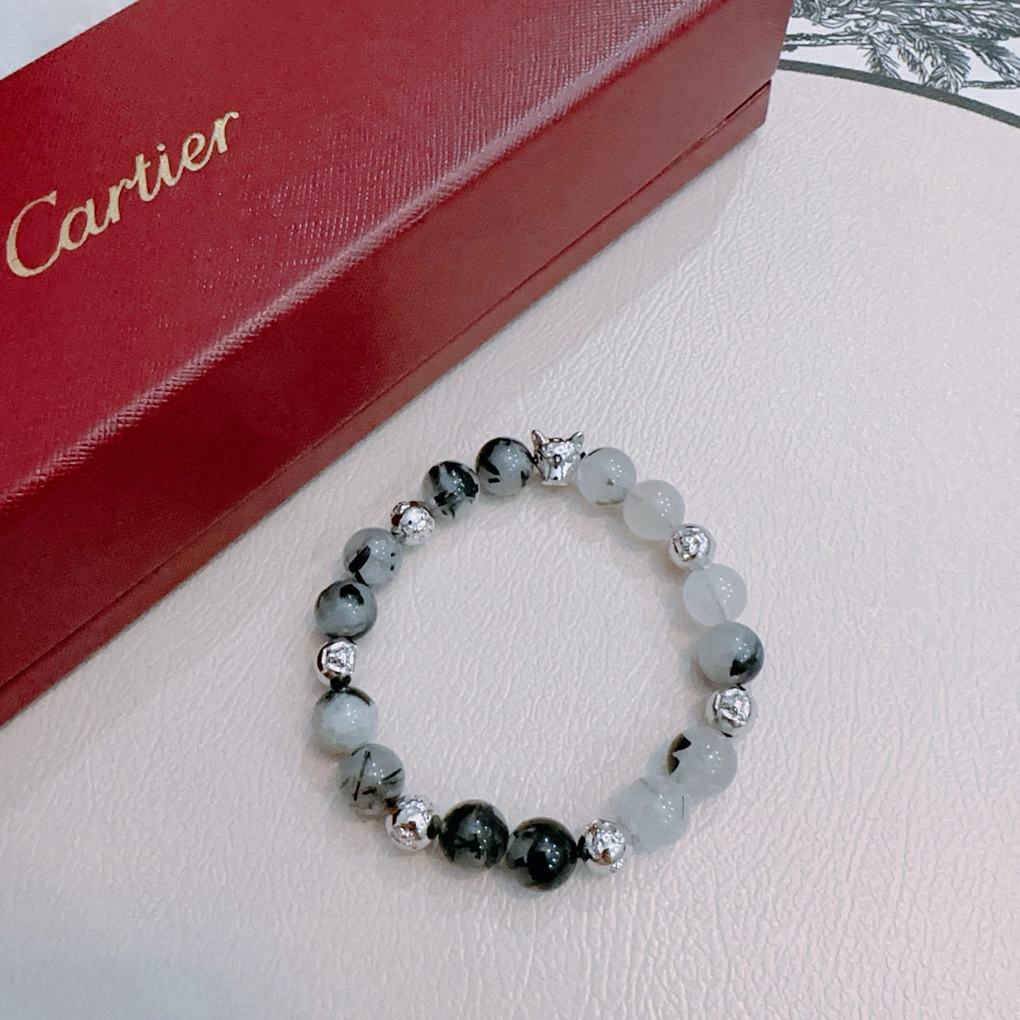 Panther Motif Statement Bracelet in Gold-Tone – Design 03 detail view