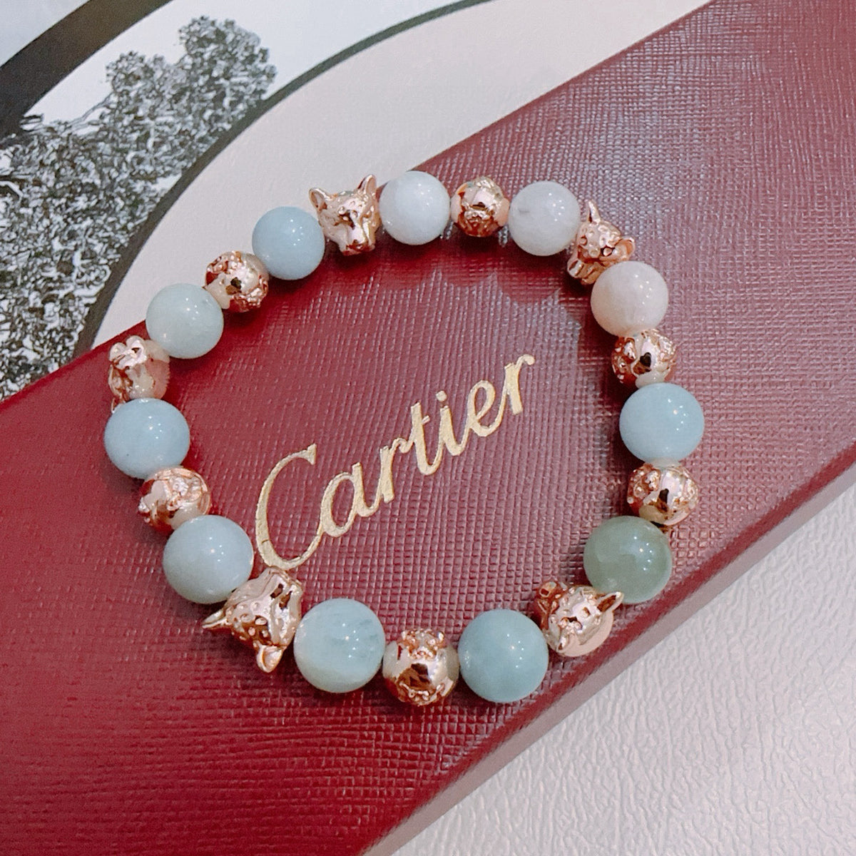 Panther Motif Statement Bracelet in Gold-Tone – Design 02 side detail