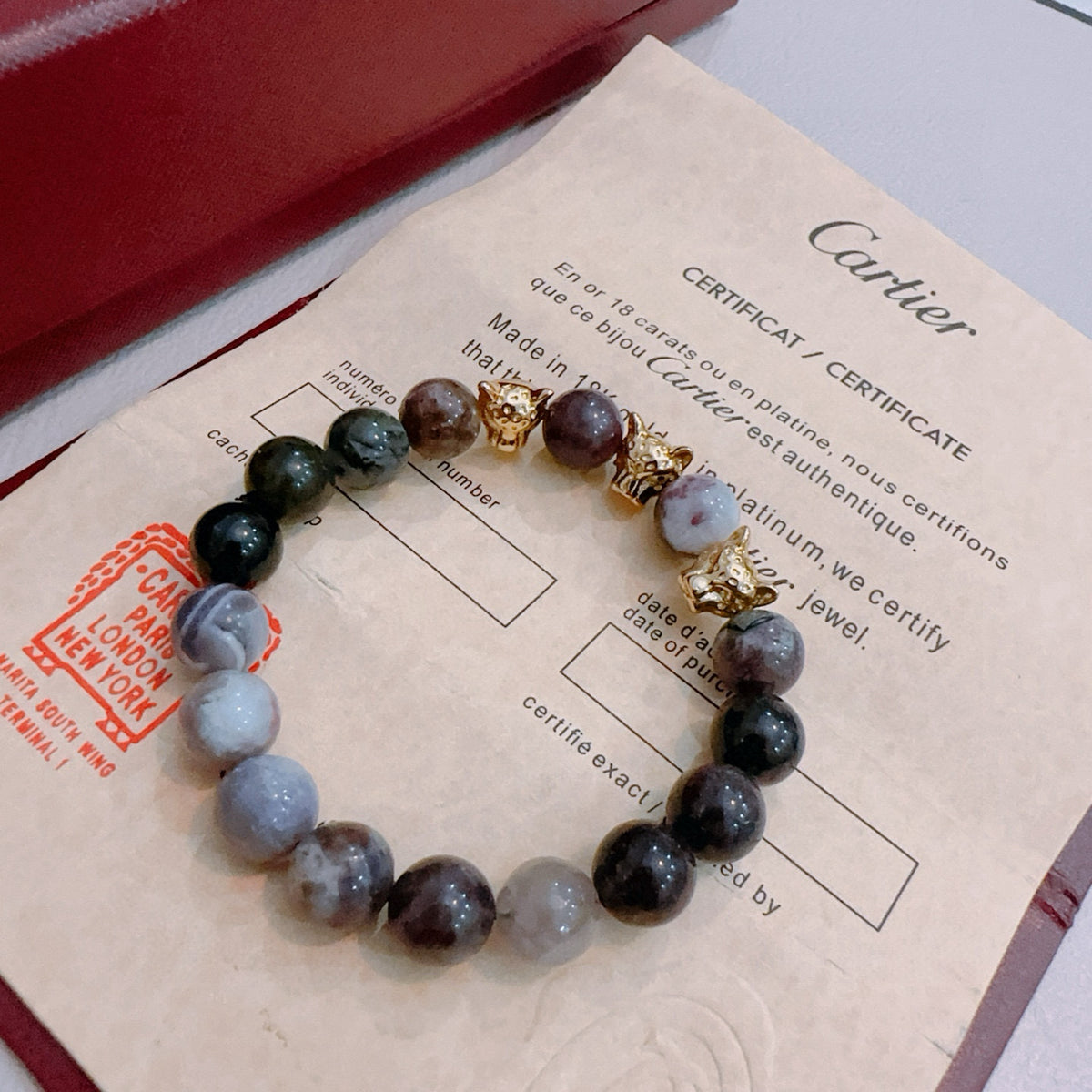 Panther Motif Statement Bracelet in Gold-Tone – Design 01 close-up detail