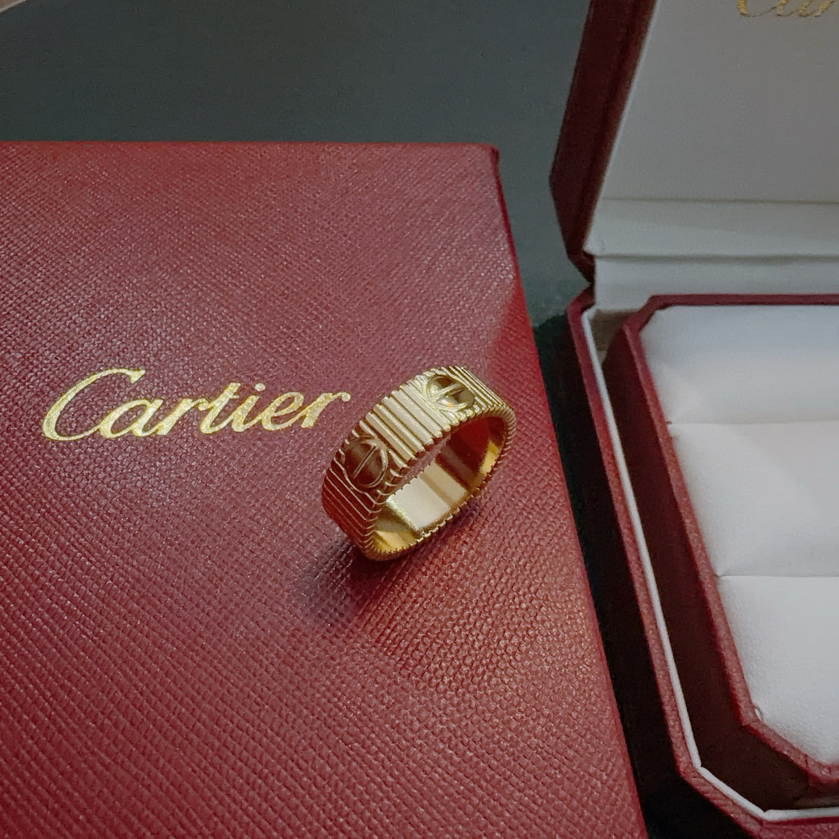 Sculptural Statement Ring in Gold-Tone – Design 01 main product view