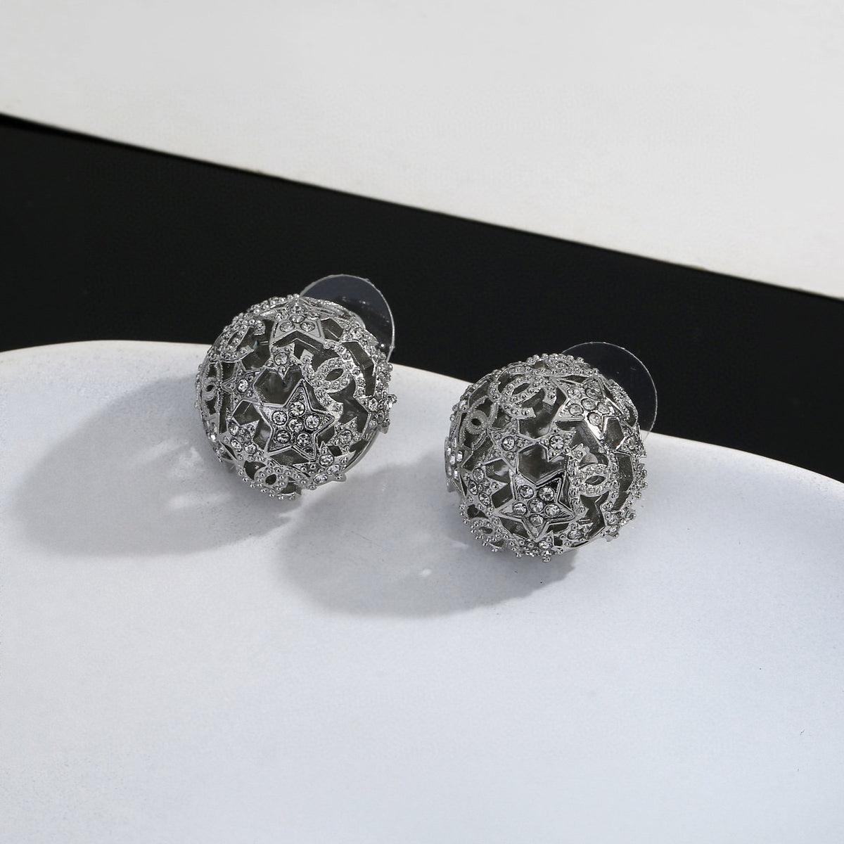 Star Stud Earrings in Gold-Tone – Star Detail – Design 004 main product view